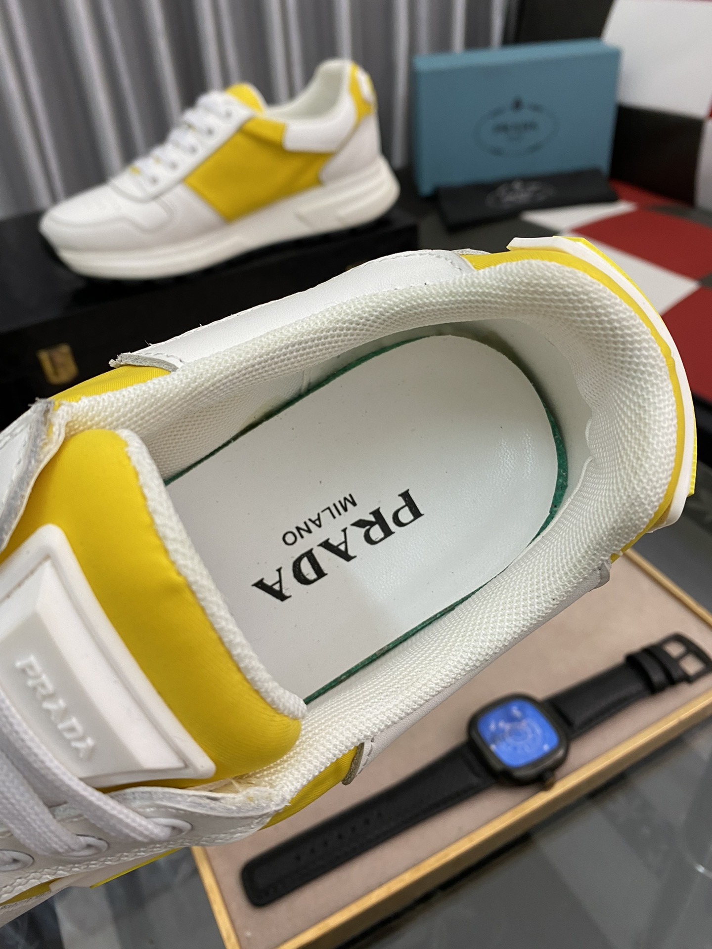 Prada Low Top sneaker 9 - vstockx