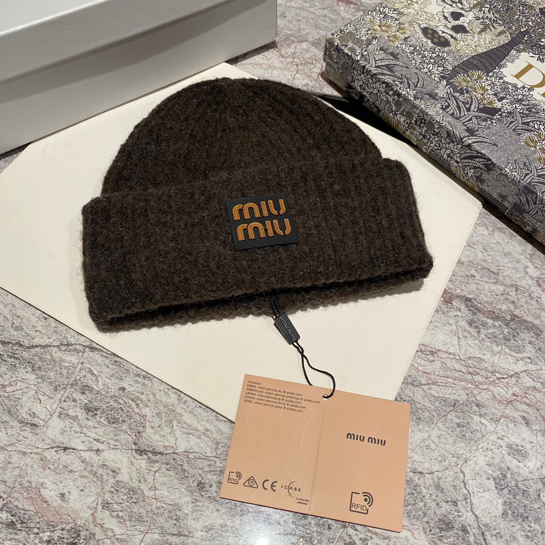 Streetwear Hat Miu 328908 - vstockx