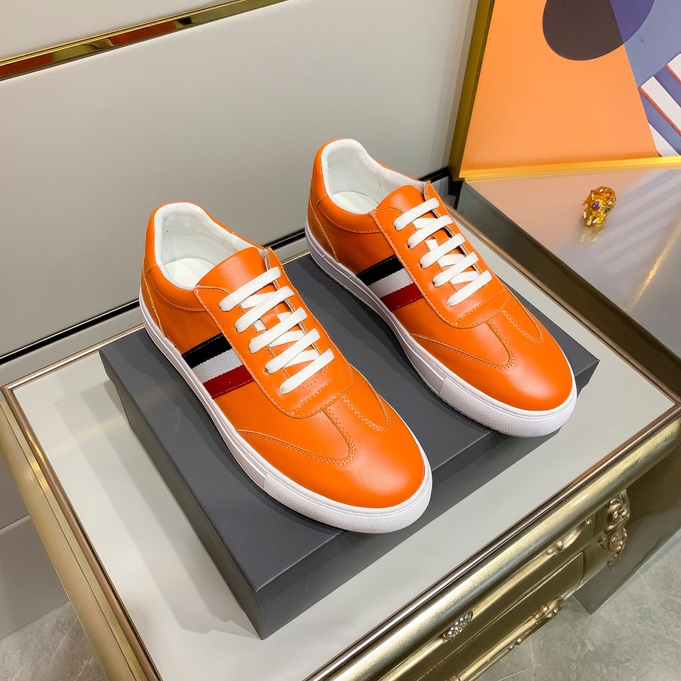 Thom Browne Low Top Sneaker 18 - vstockx