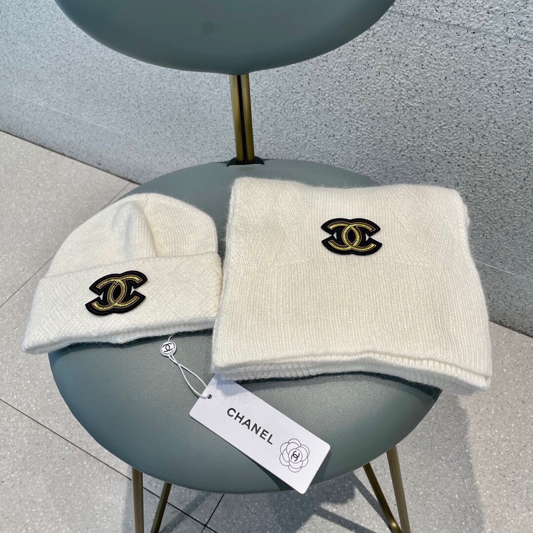 Hat & Scarf Chanel 2 - vstockx