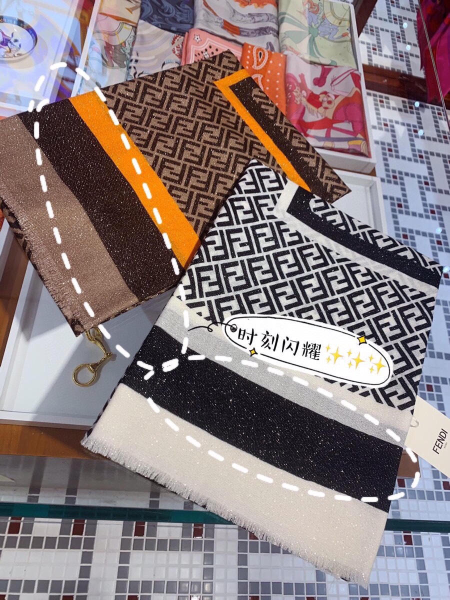 Streetwear Scarf FENDI 329001 SIZE:90cm*90cm - vstockx