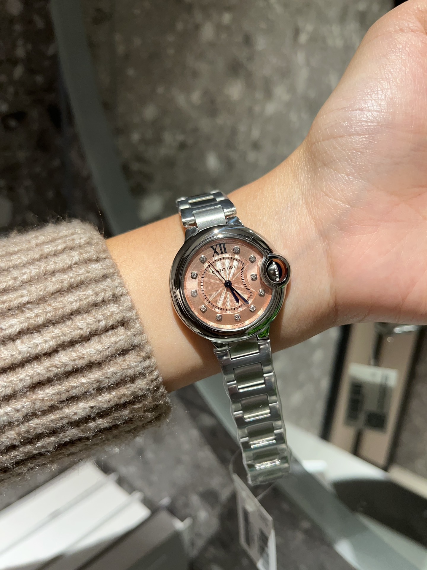 Watches Cartier 322173 size:33 mm - vstockx