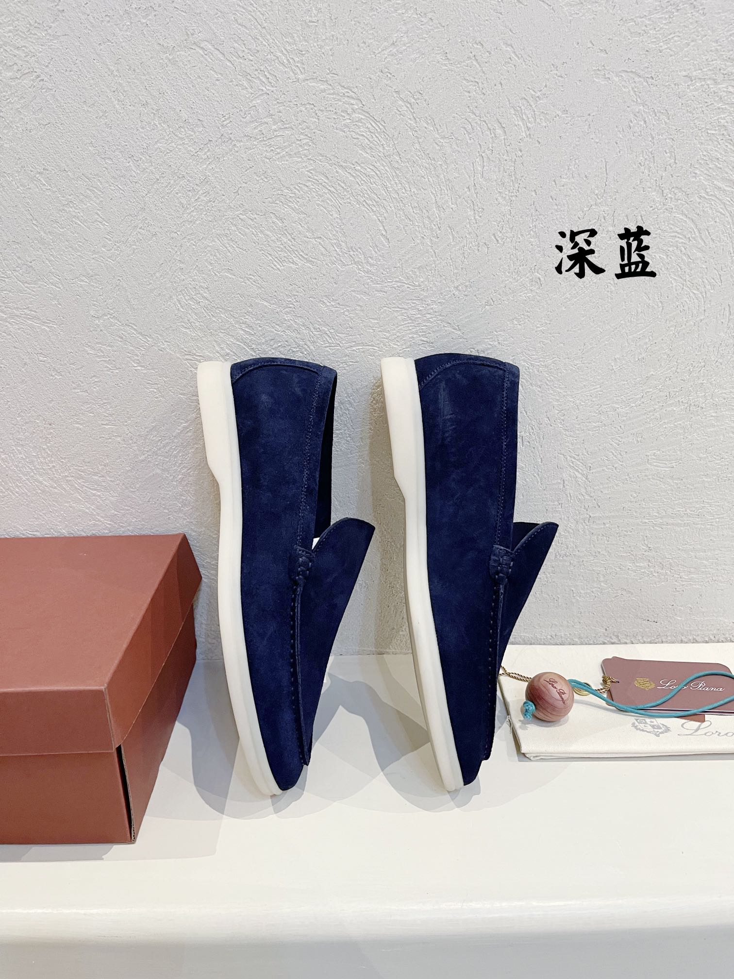 Loro Piana shoes 200 - vstockx