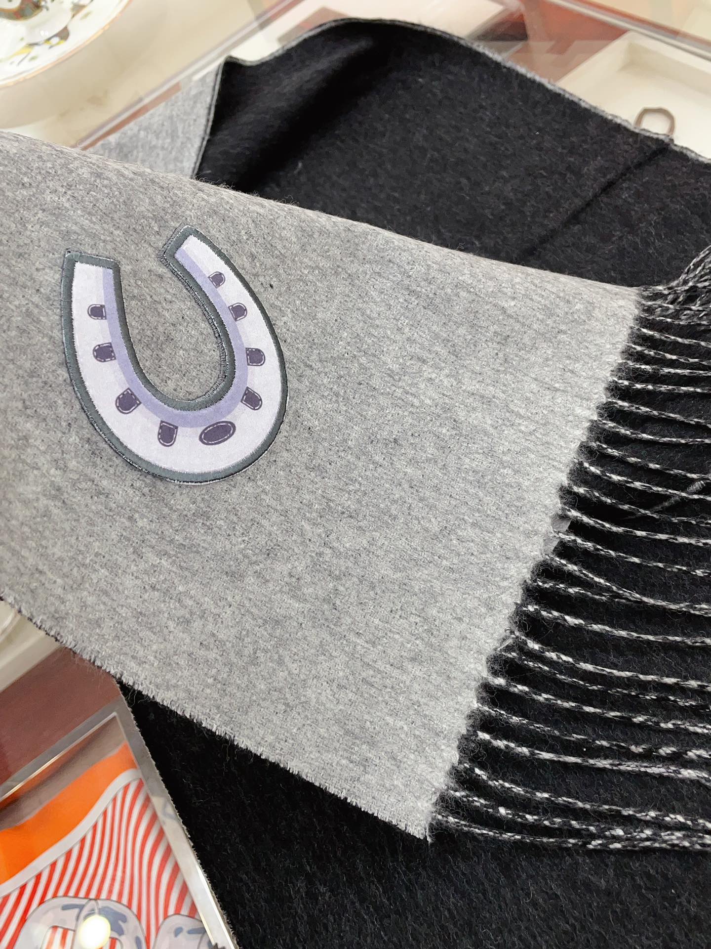 Streetwear Scarf Hermes 328853 SIZE:90cm*90cm - vstockx