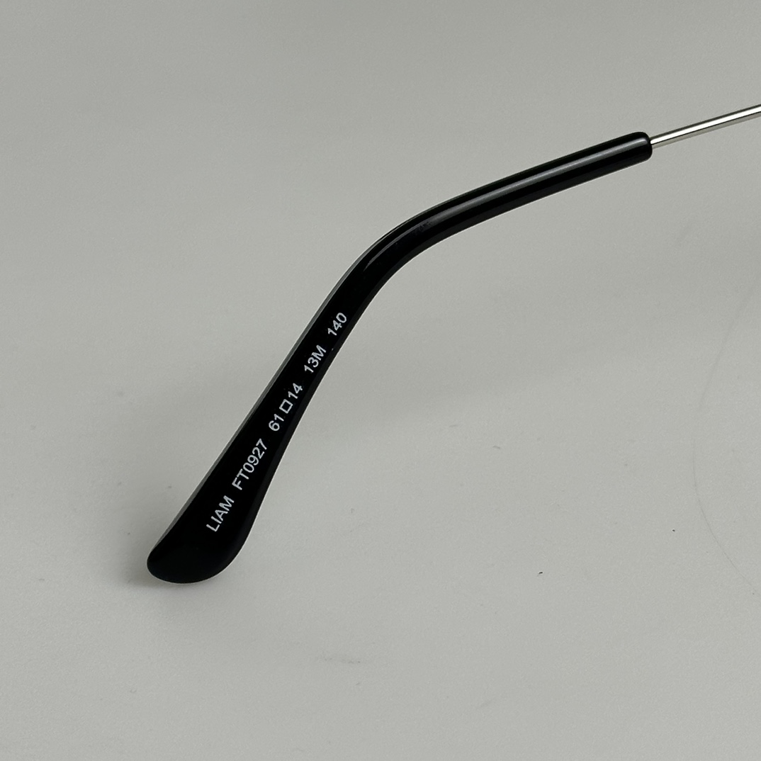 Sunglasses tom ford FT0927��SIZE: 61 ��14 -140 - vstockx