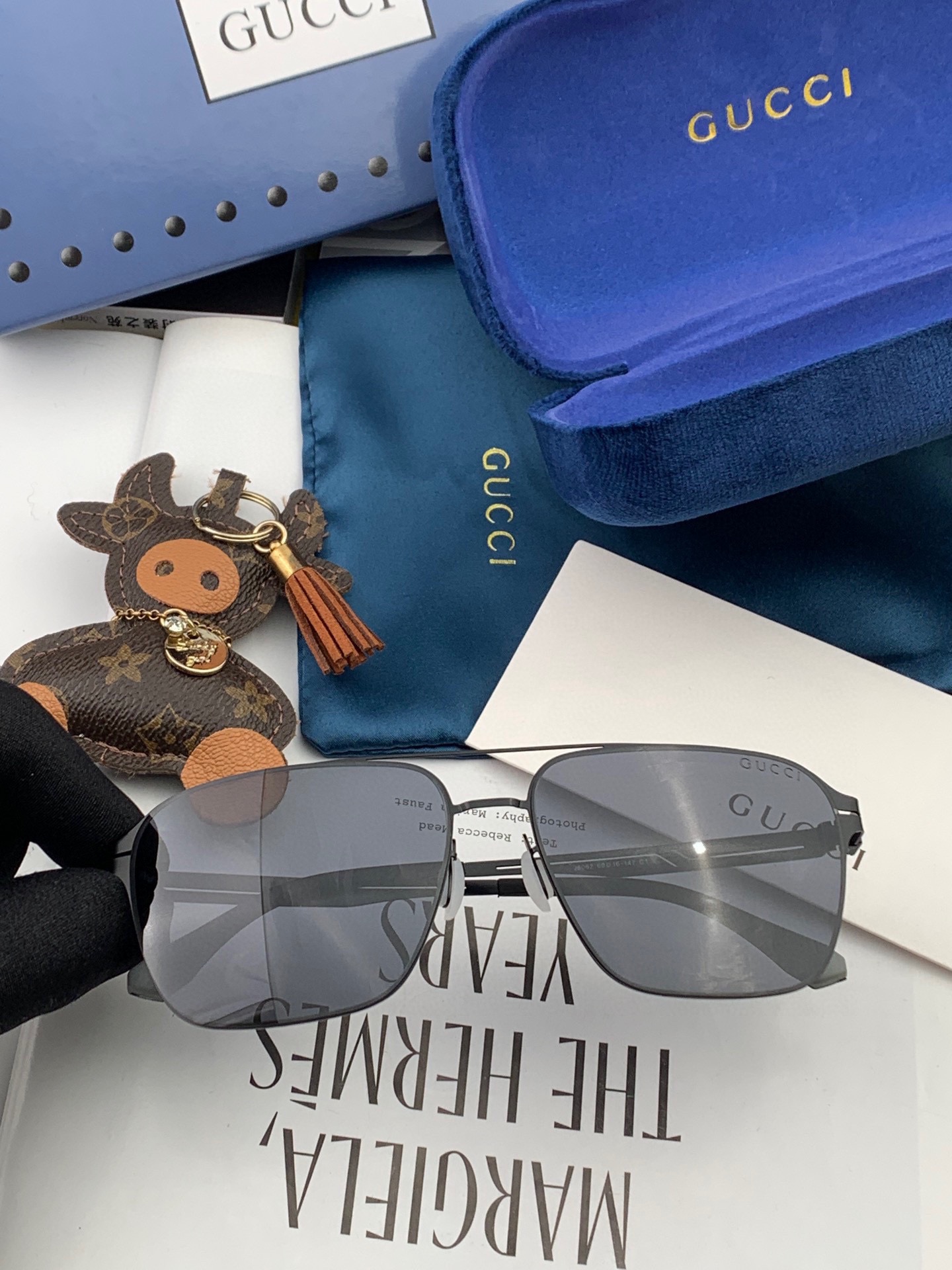 Sunglasses Gucci G2806 - vstockx