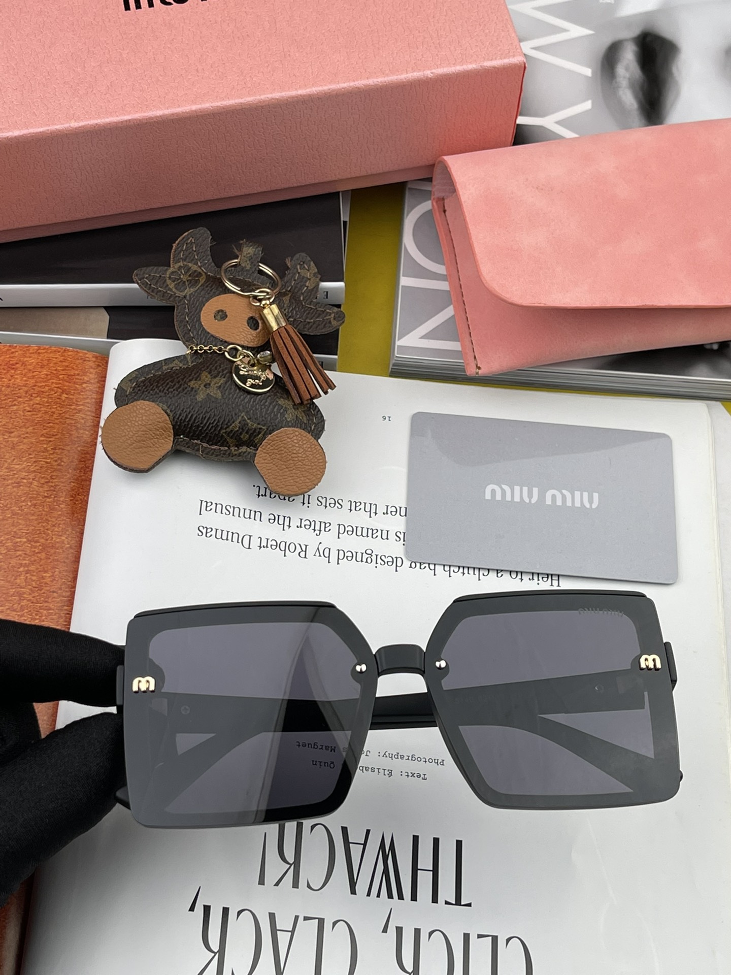 sunglasses Miu Miu MM1405 - vstockx