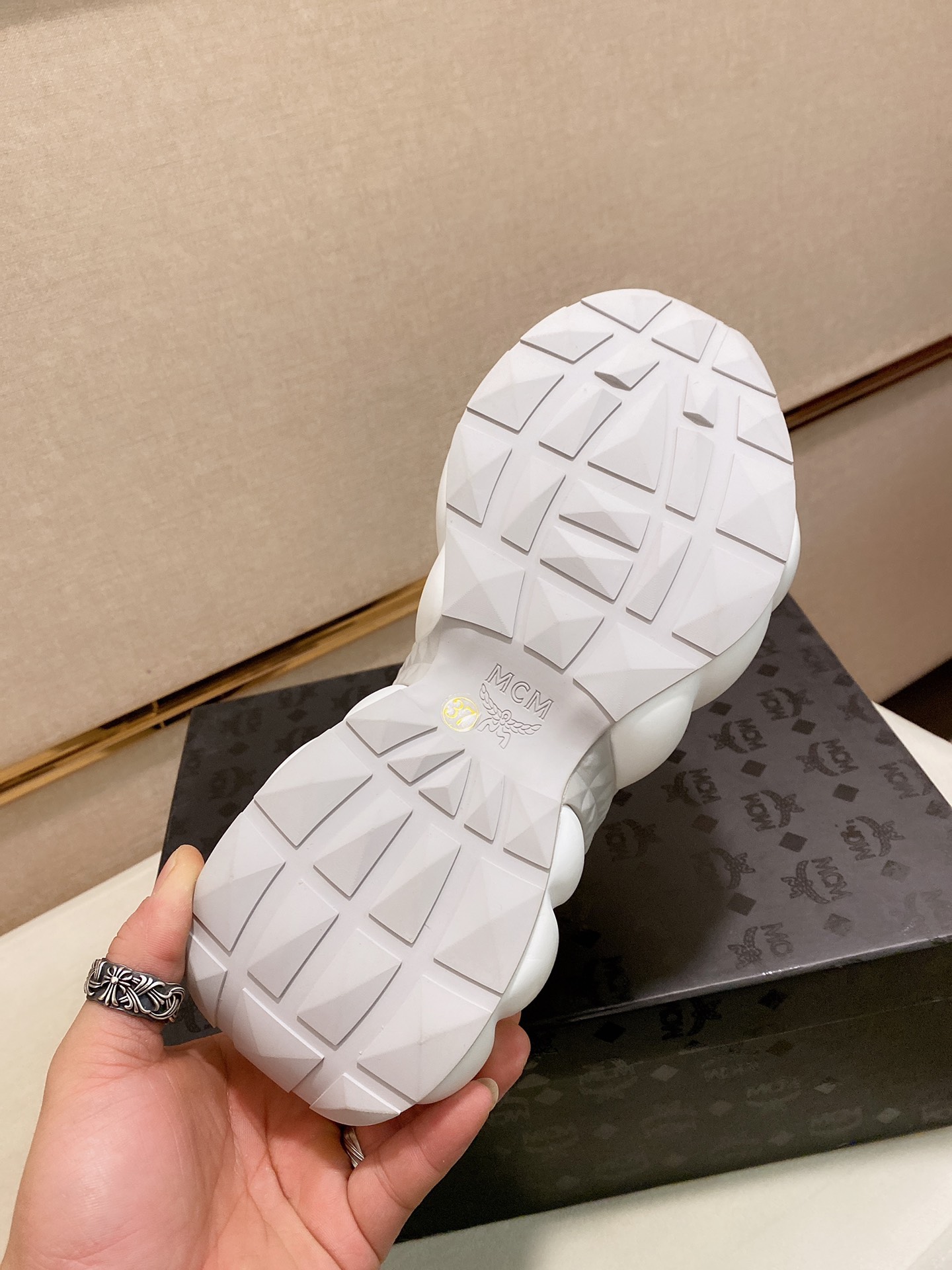 MCM Low Top Logo Lace-up Sneakers 12 - vstockx