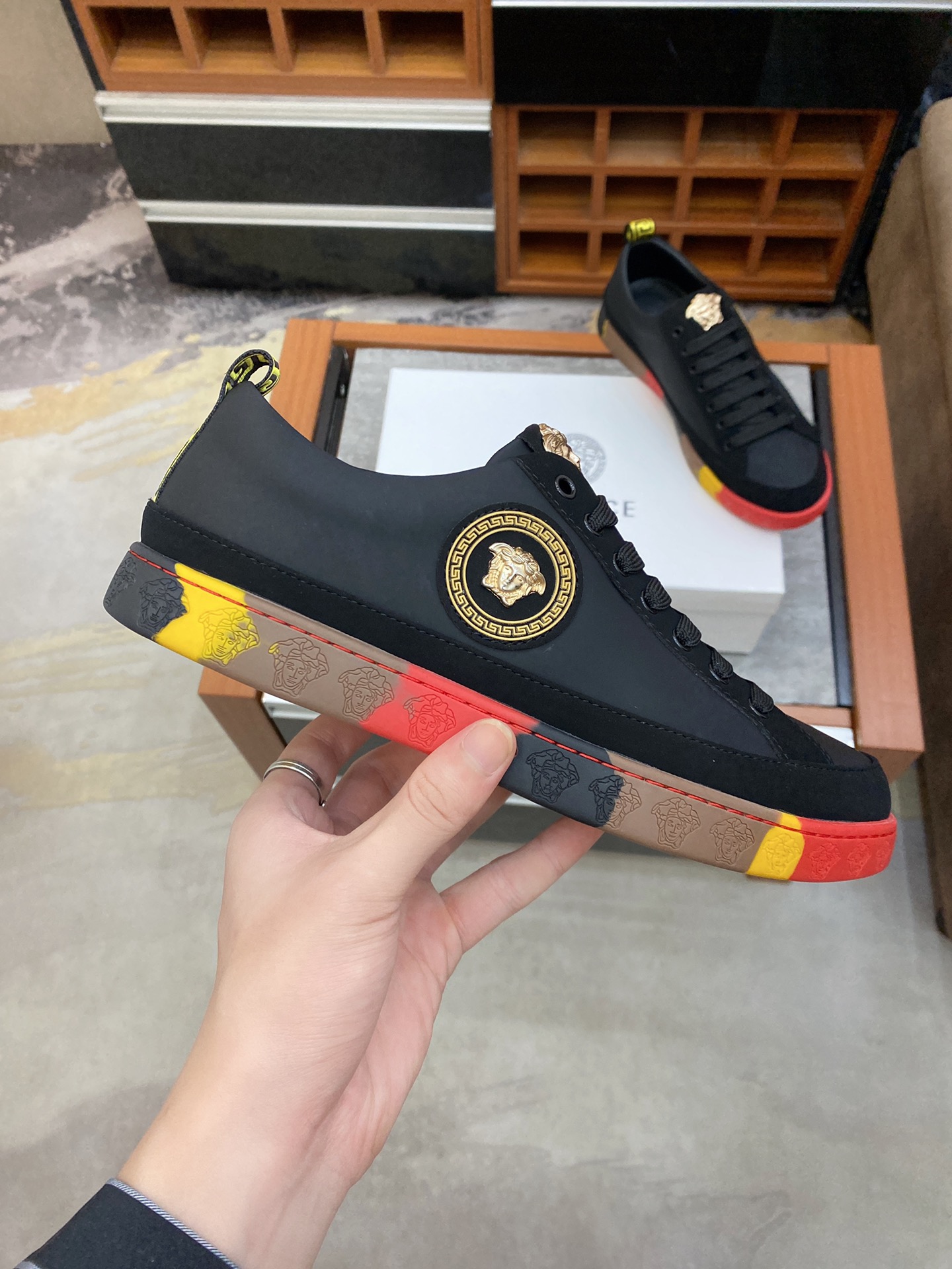 Versace Greca Sneaker 13 - vstockx
