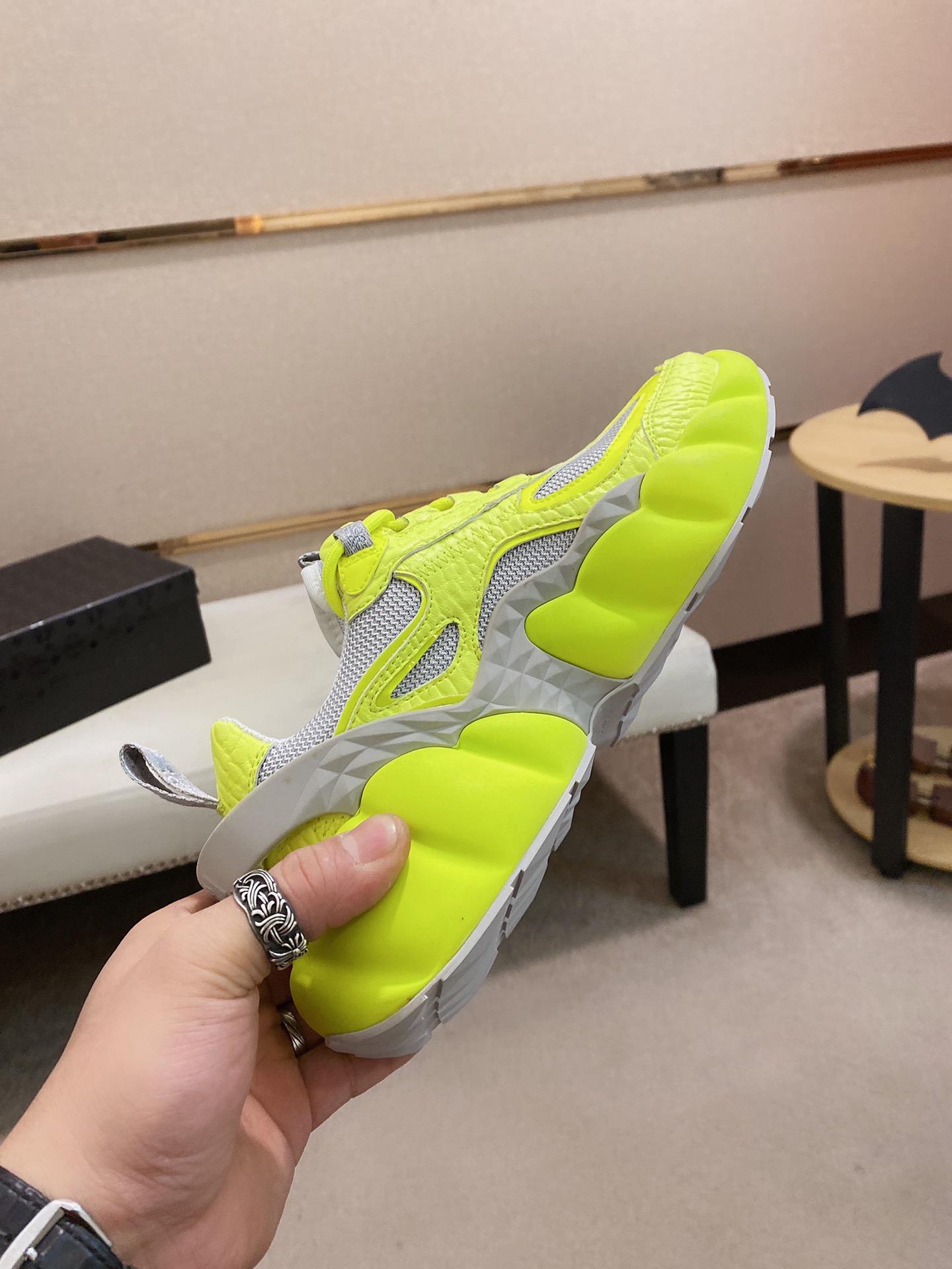 MCM Low Top Logo Lace-up Sneakers 3 - vstockx