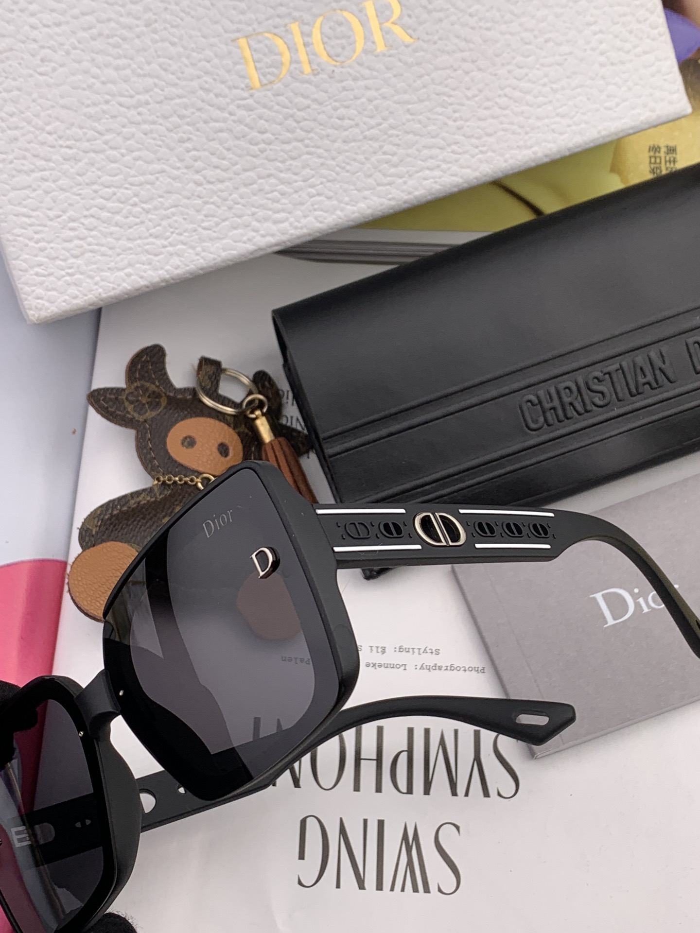 sunglasses Dior CD1228 - vstockx