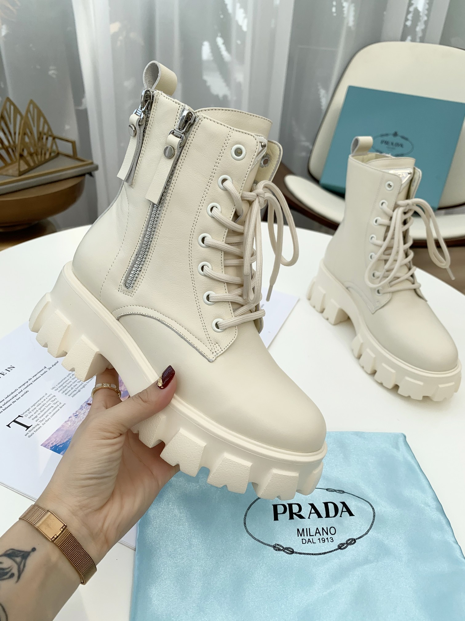 Prada Boots Women 37 - vstockx