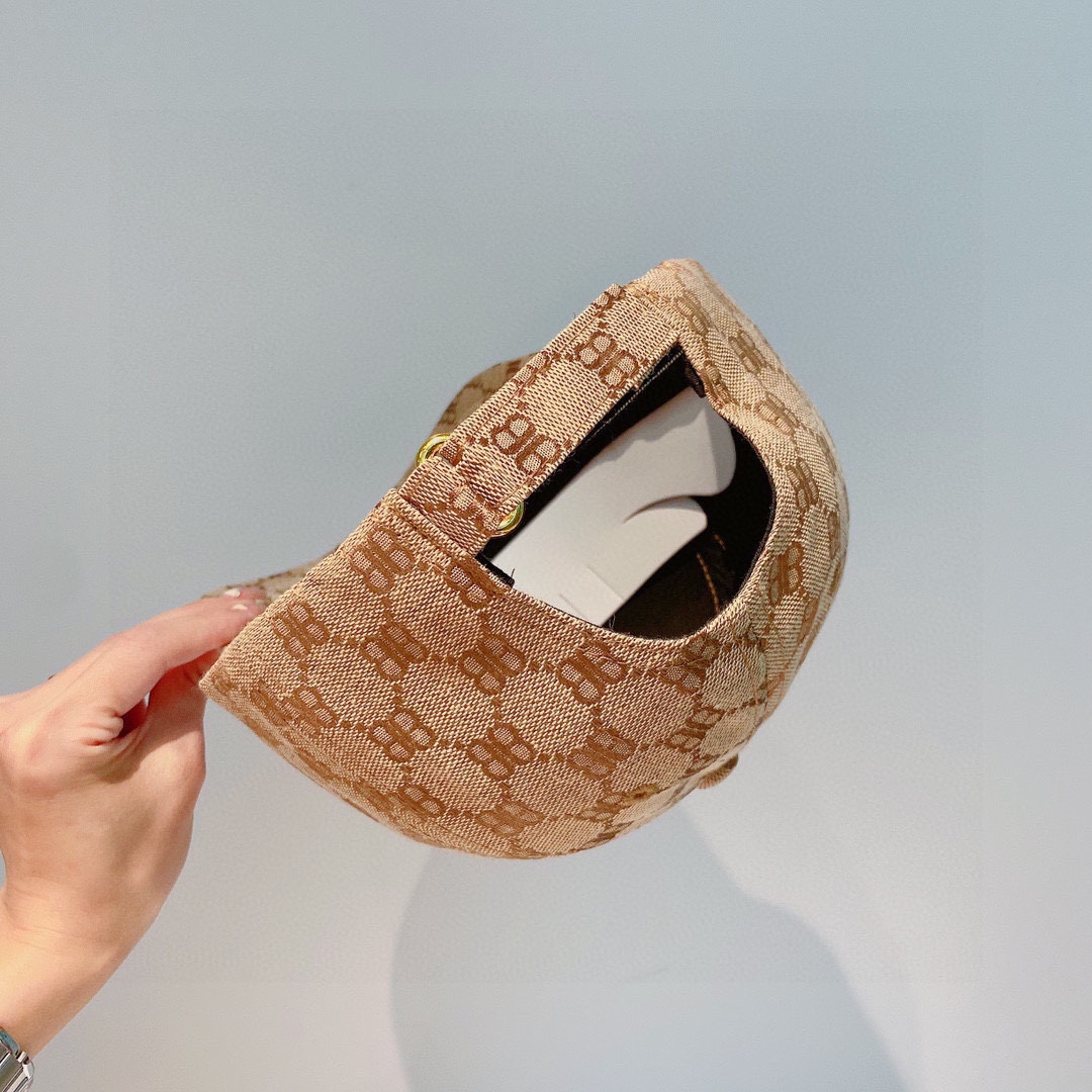 Hat Balenciaga 1 - vstockx