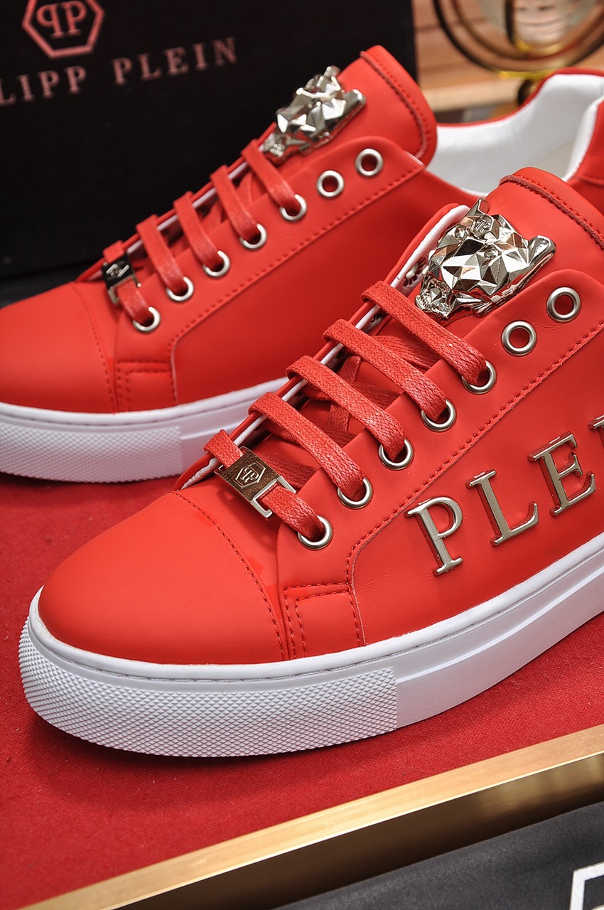 Philipp Plein Low Top Sneakers 10 - vstockx