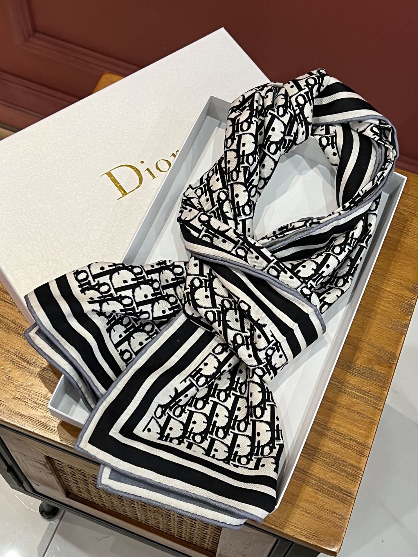 Streetwear Scarf Dior 328966 size:65x180cm - vstockx