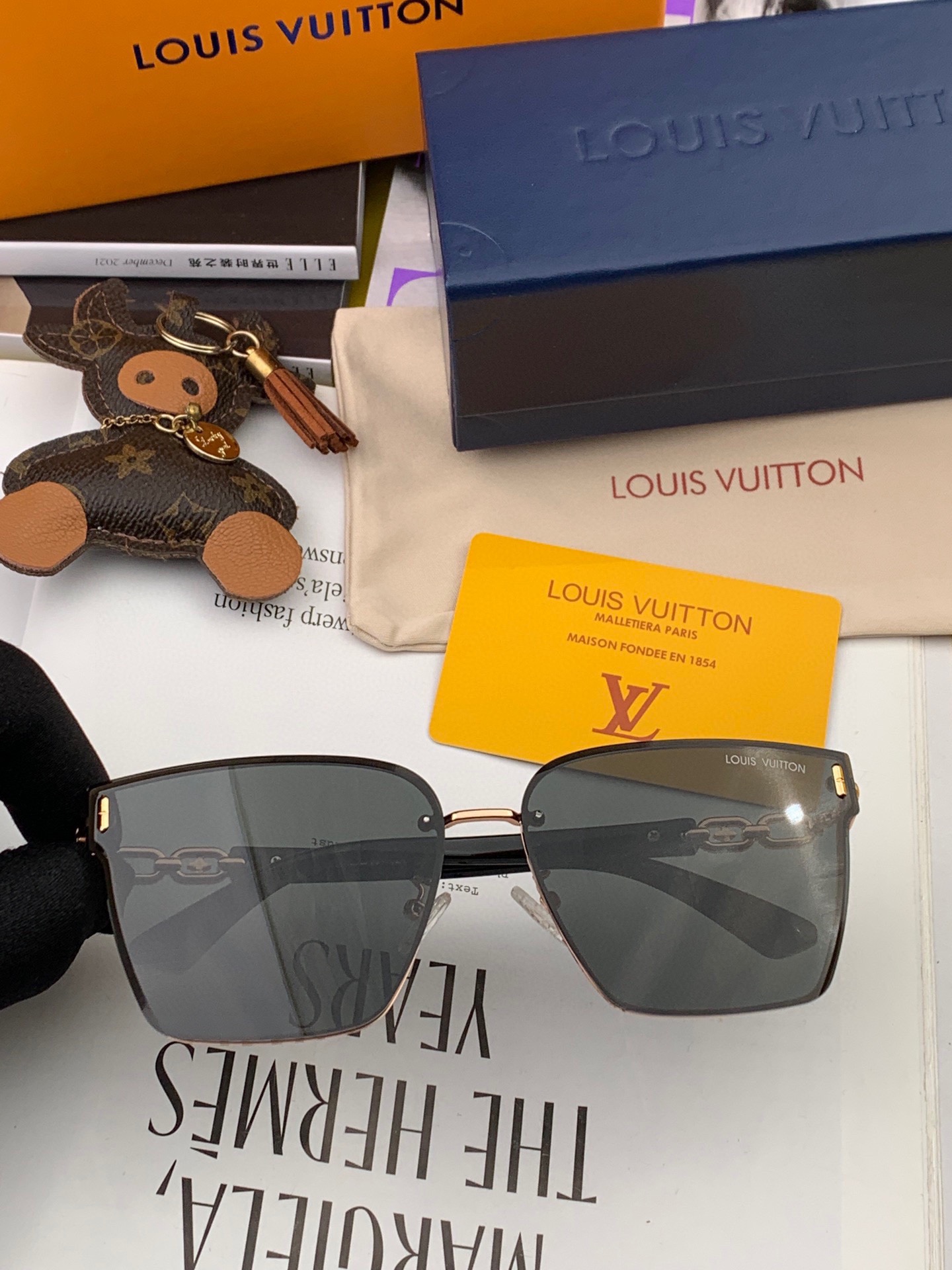 Sunglasses Louis Vuitton L8362 - vstockx