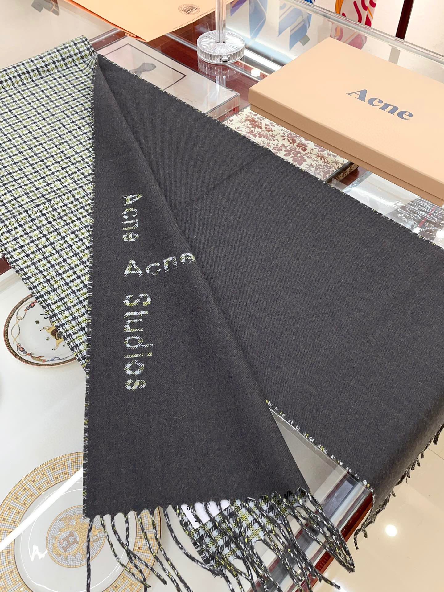 Streetwear Scarf Acne 328855 SIZE:200×30cm - vstockx