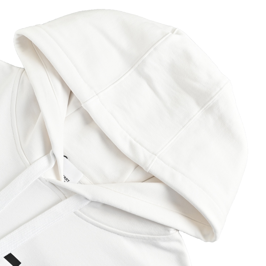 Clothes Burberry 815 - vstockx