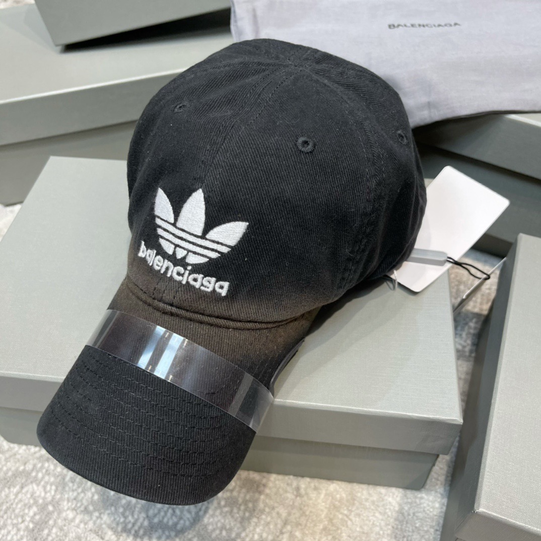Streetwear Hat & Scarf Balenciaga 6 - vstockx
