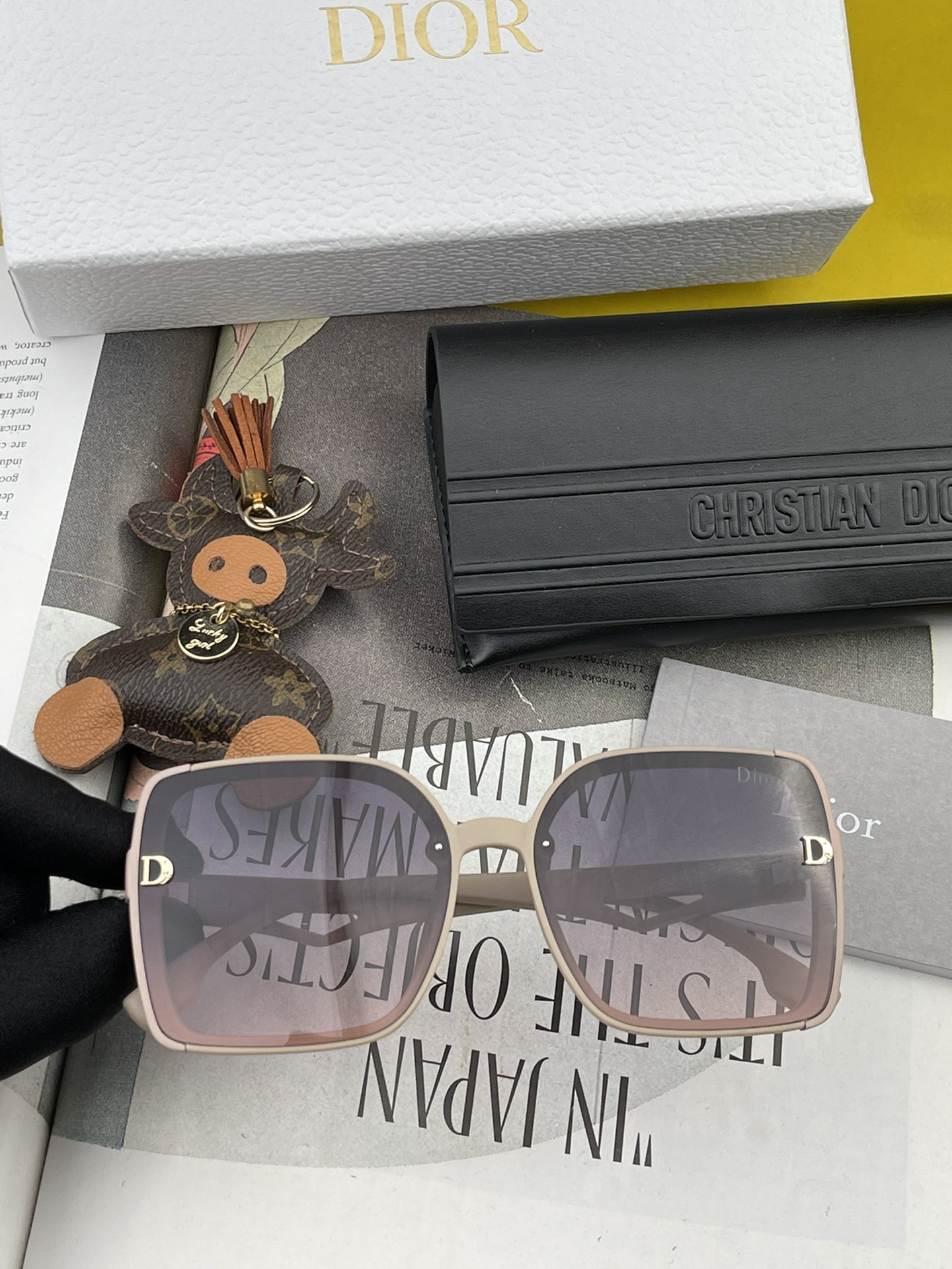 sunglasses Dior D5492 - vstockx