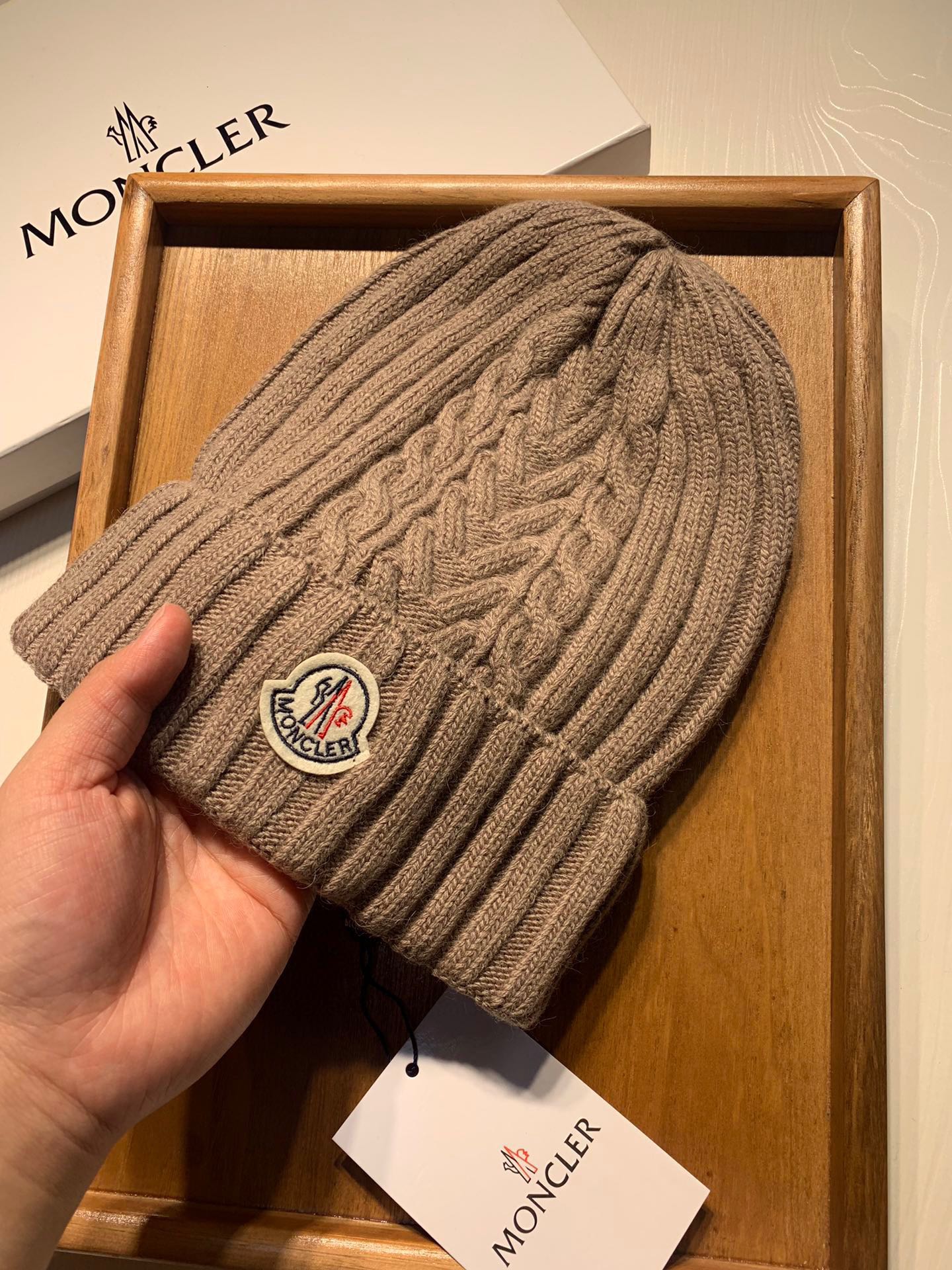 Hat Moncler 3 - vstockx