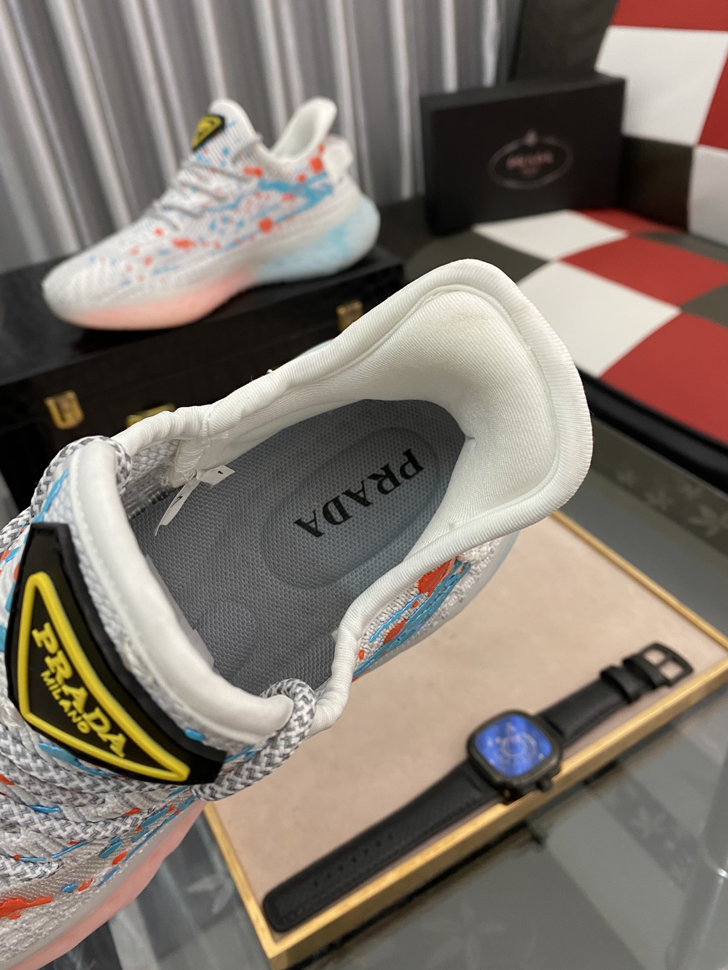 Prada Low Top sneaker 16 - vstockx