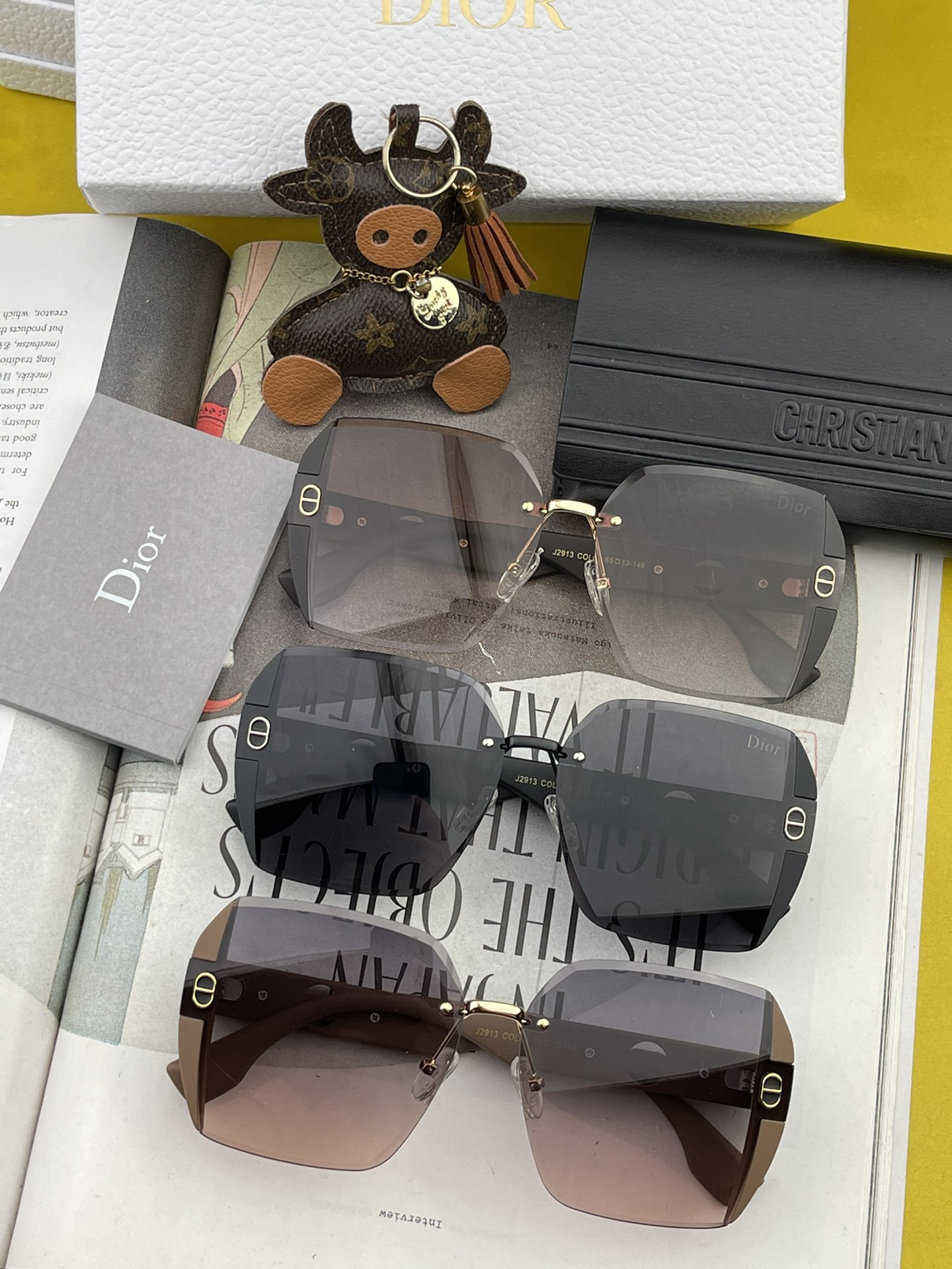 sunglasses Dior D3291 - vstockx