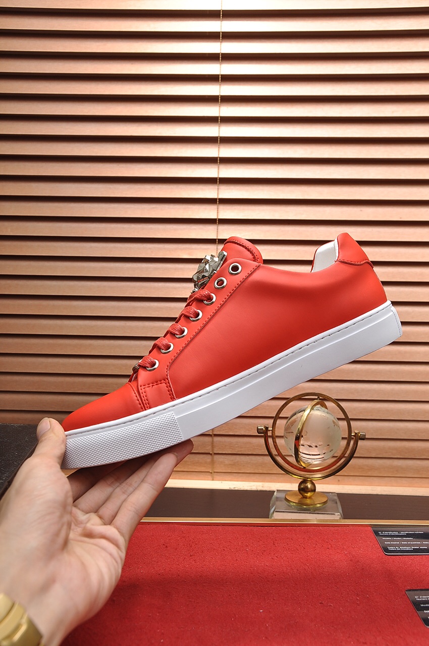 Philipp Plein Low Top Sneakers 13 - vstockx