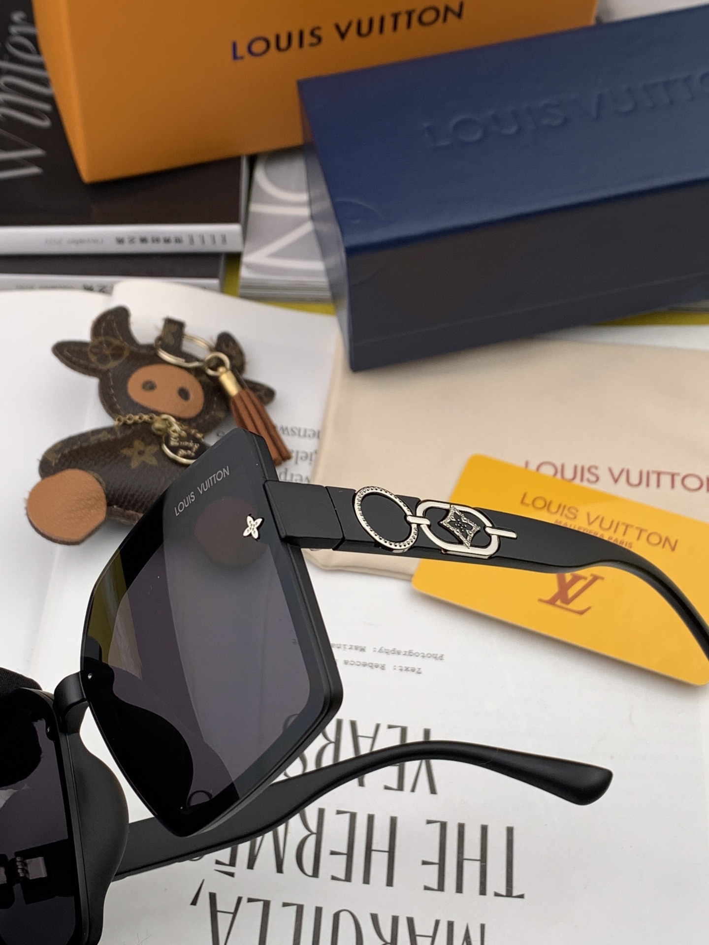 Sunglasses Louis Vuitton L7805 - vstockx