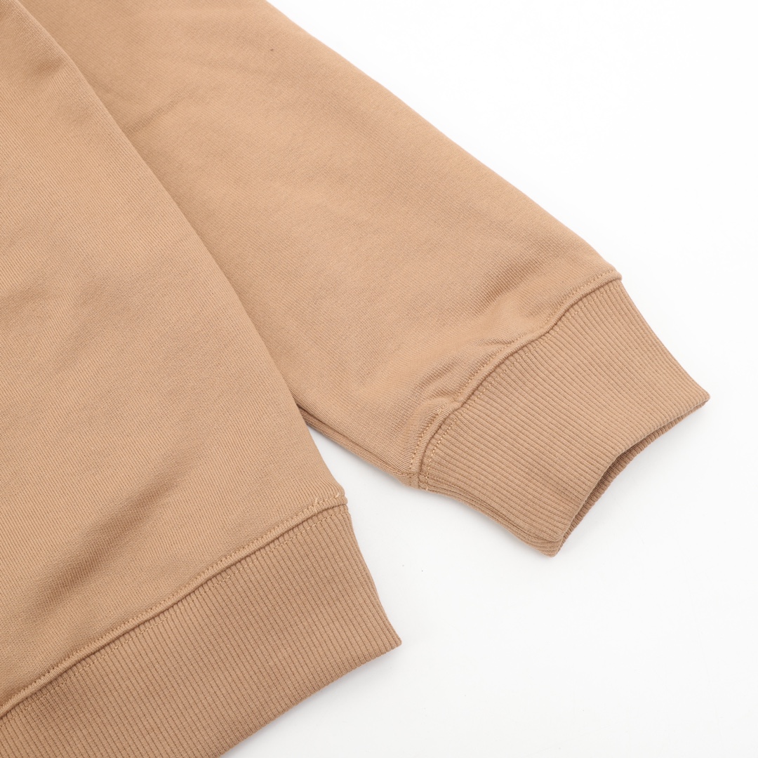 Clothes Burberry 814 - vstockx