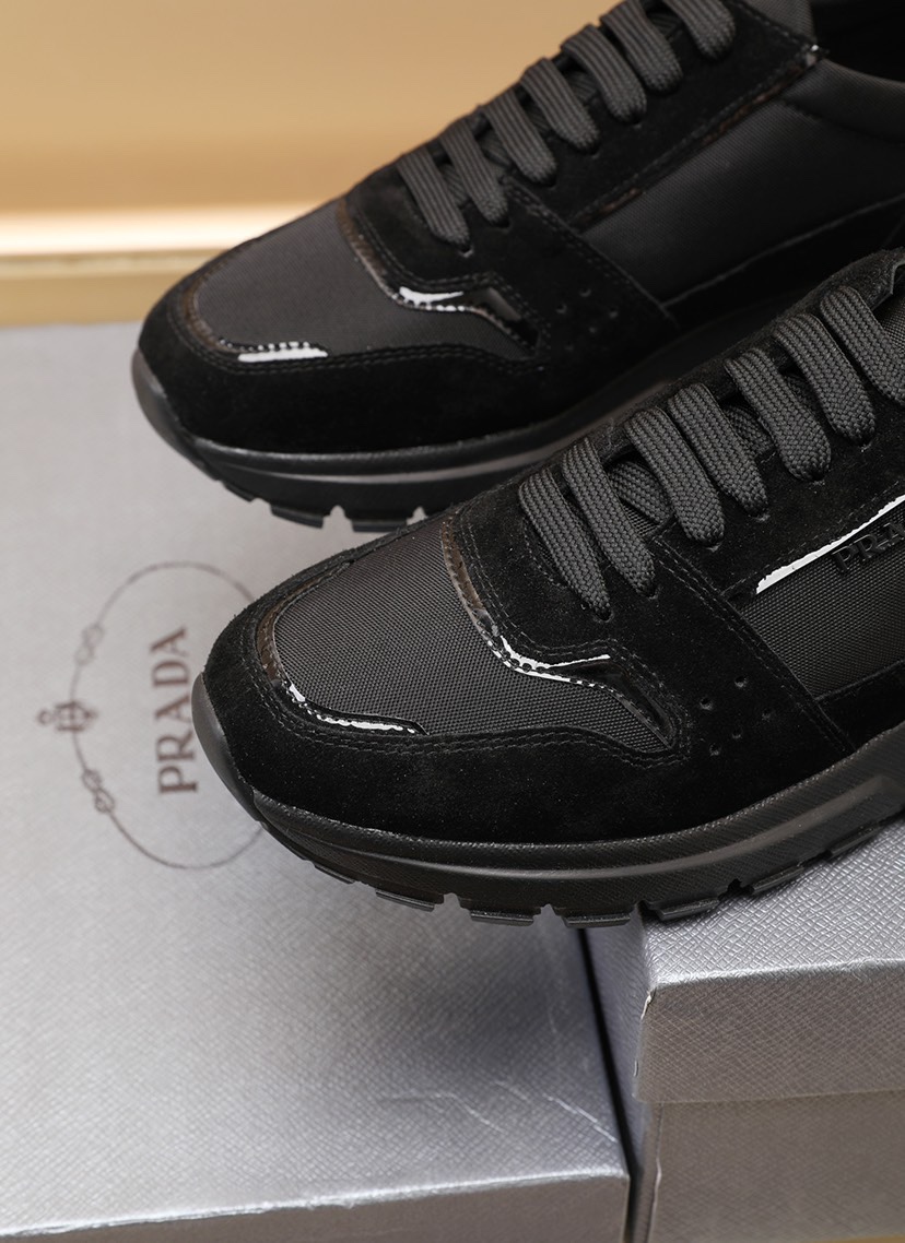 Prada Low Top sneaker 25 - vstockx