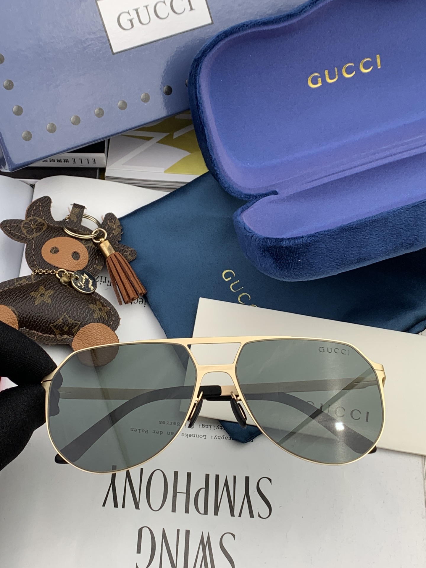 Sunglasses Gucci G2731 - vstockx