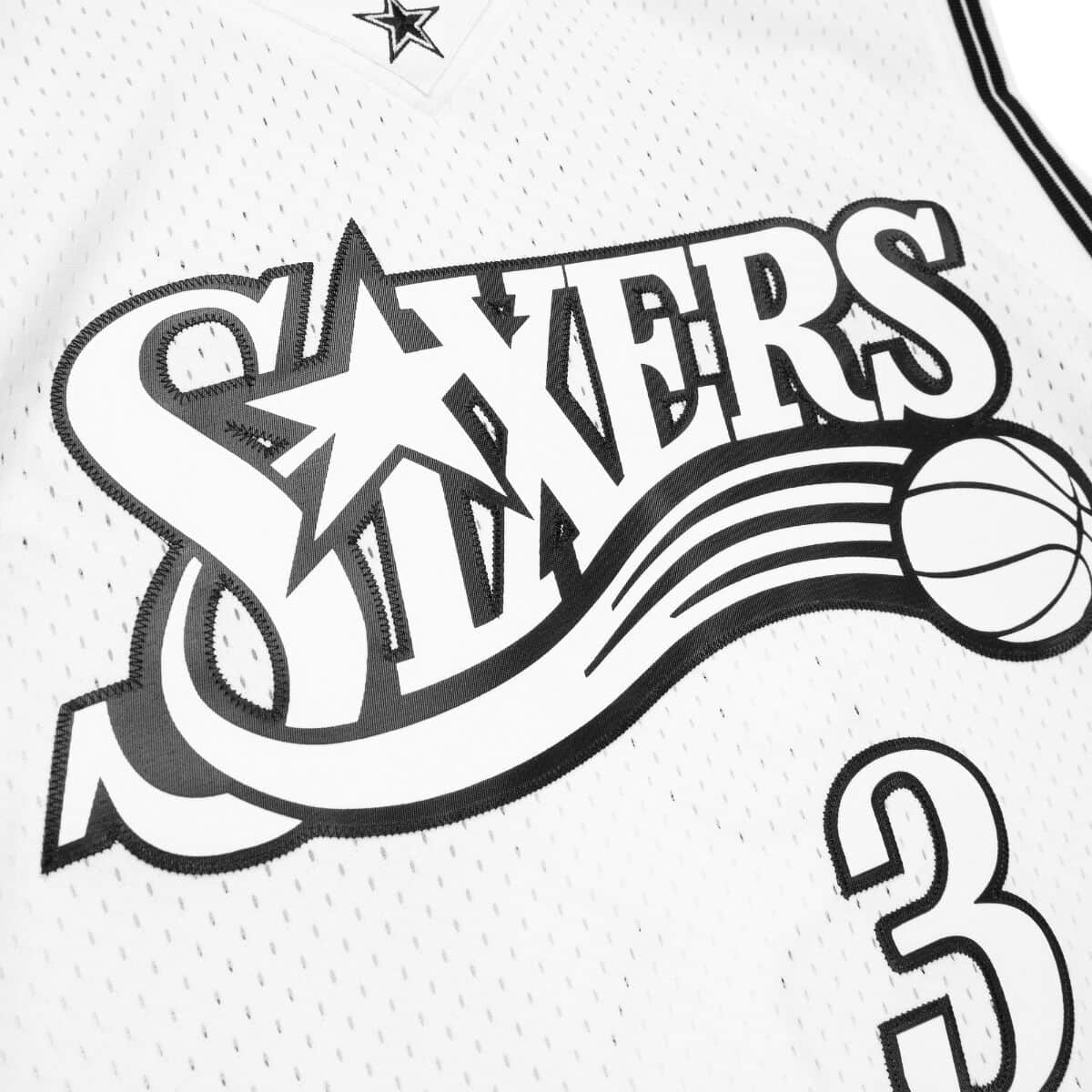 White Black Swingman Allen Iverson Philadelphia 76ers 2000-01 Jersey - vstockx