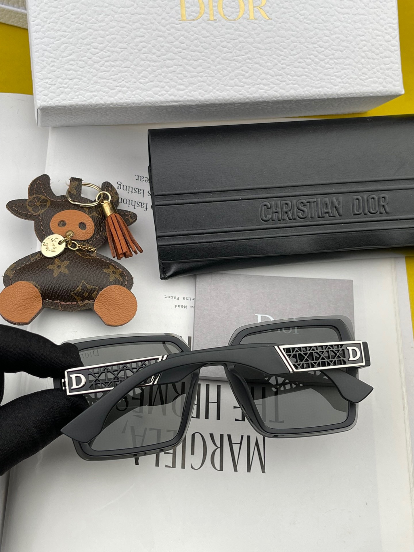 sunglasses Dior CD4190 - vstockx