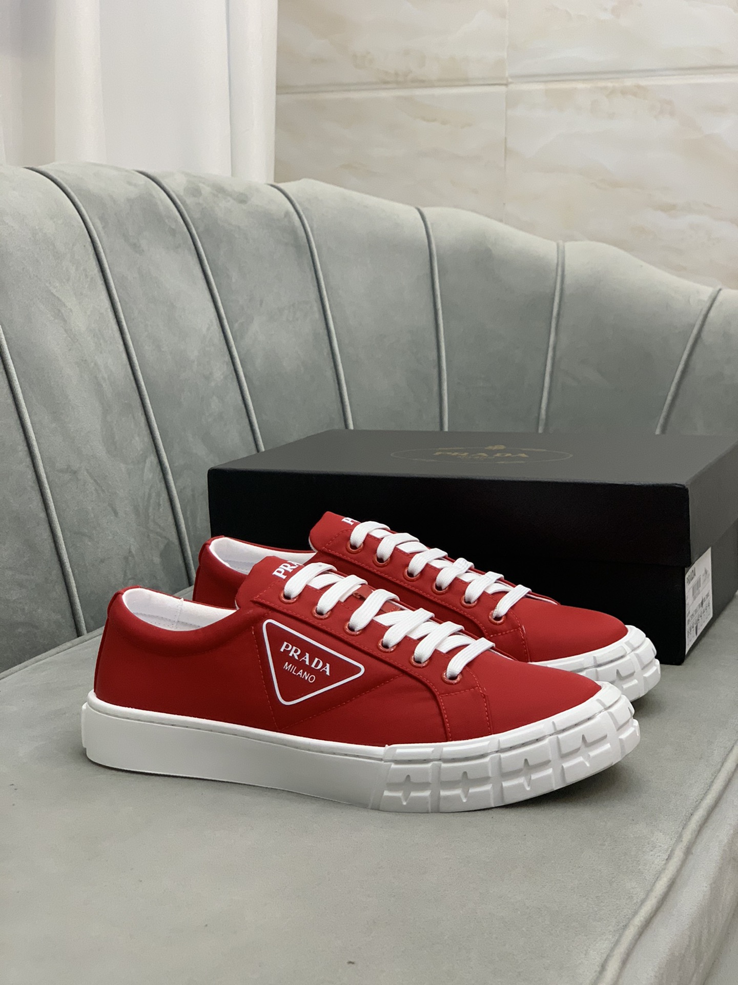 Prada Wheel Cassetta sneaker 7 - vstockx