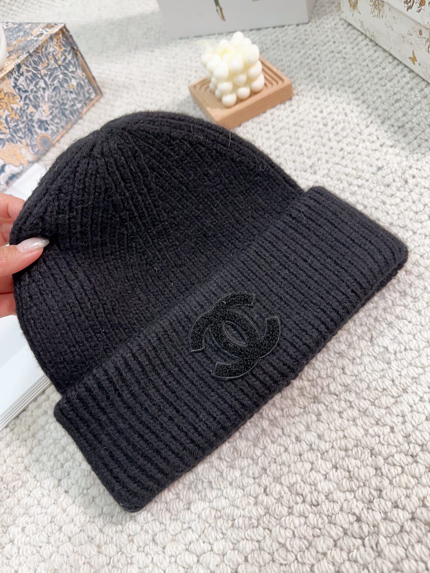 Streetwear Hat Chanel 329321 - vstockx