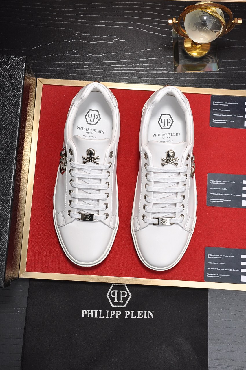 Philipp Plein Low Top Sneakers 34 - vstockx