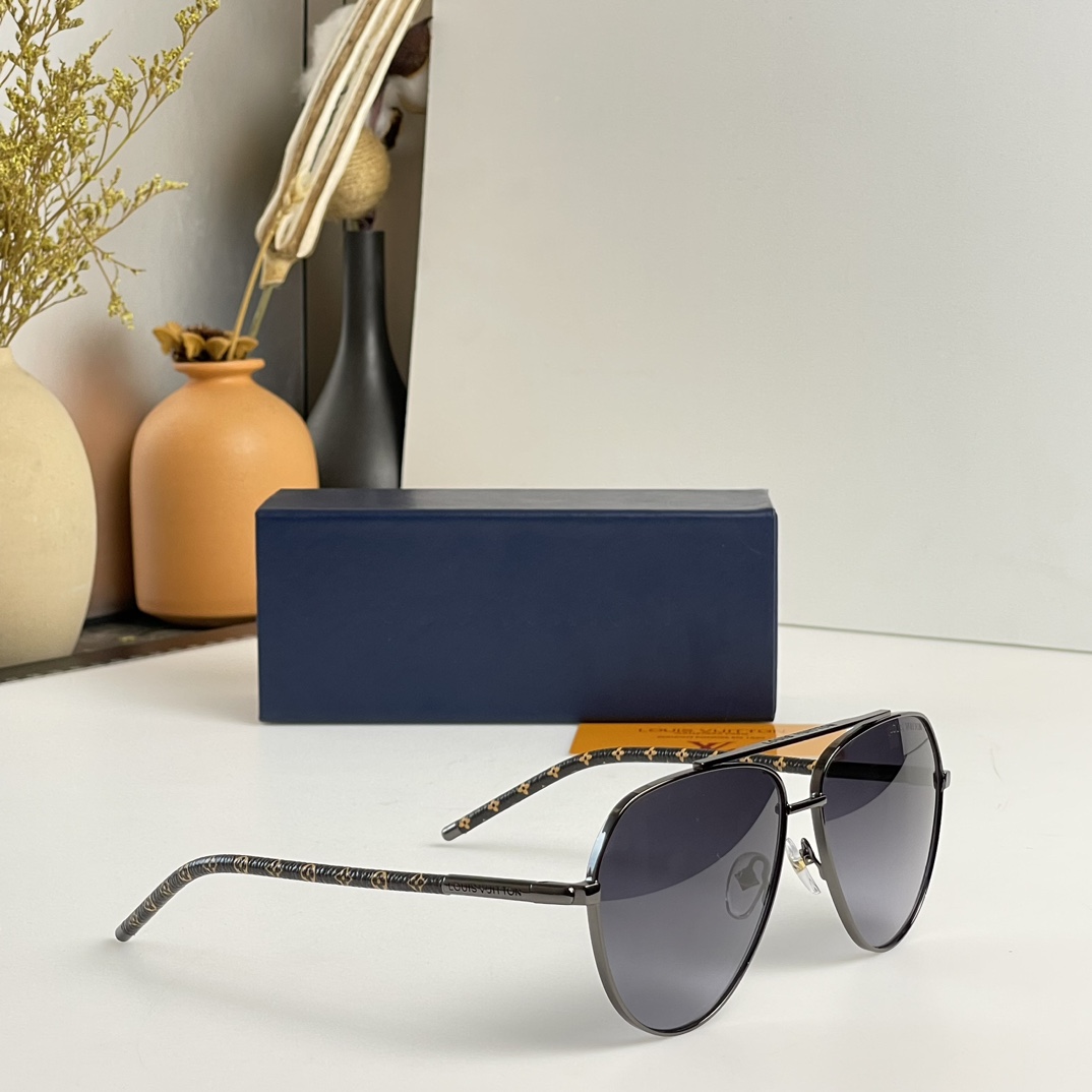 Sunglasses Louis Vuitton Z1797U Size��59 15-145 - vstockx