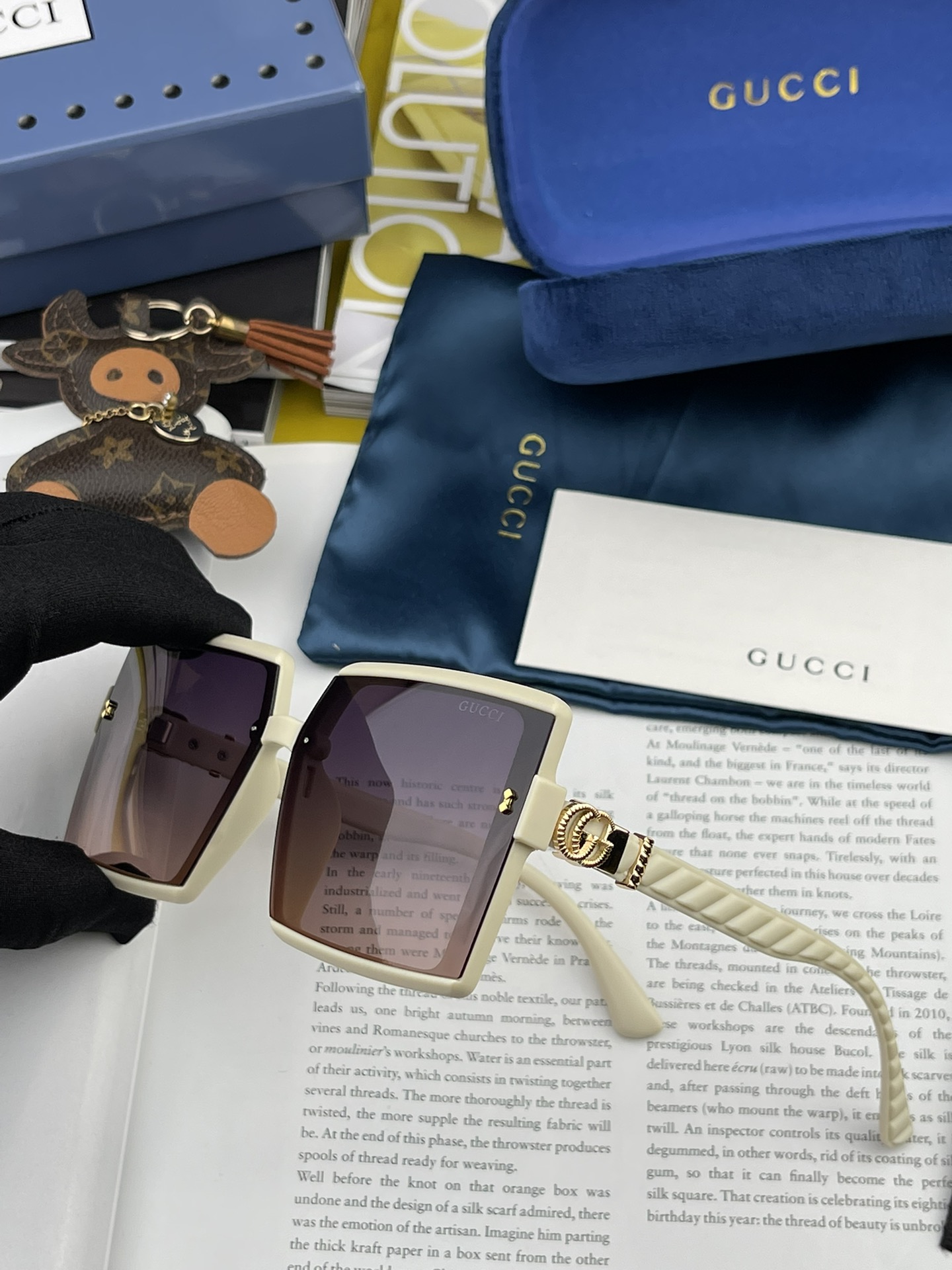 Sunglasses Gucci G1066 - vstockx