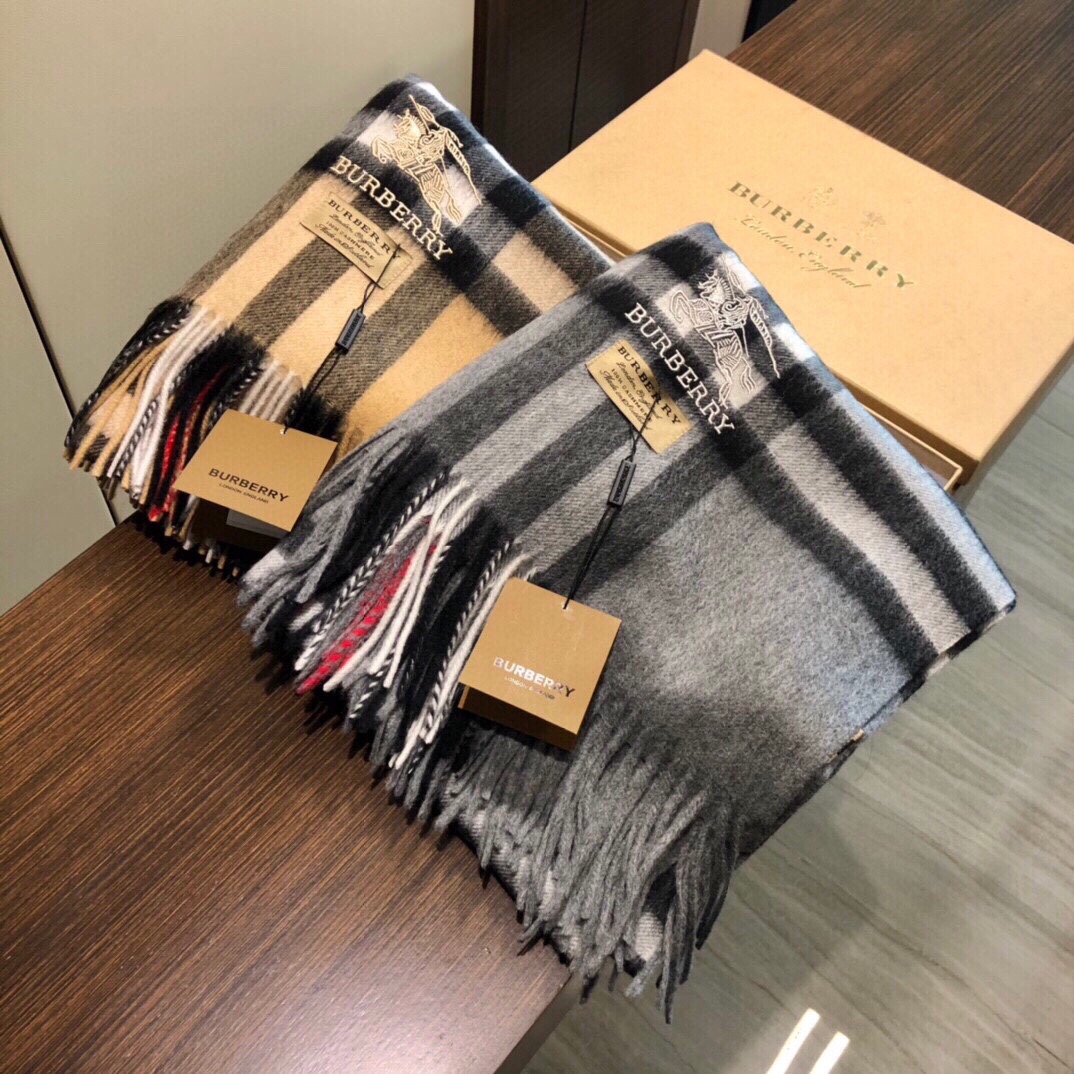 Streetwear Scarf Burberry 329074 size:70X200cm - vstockx