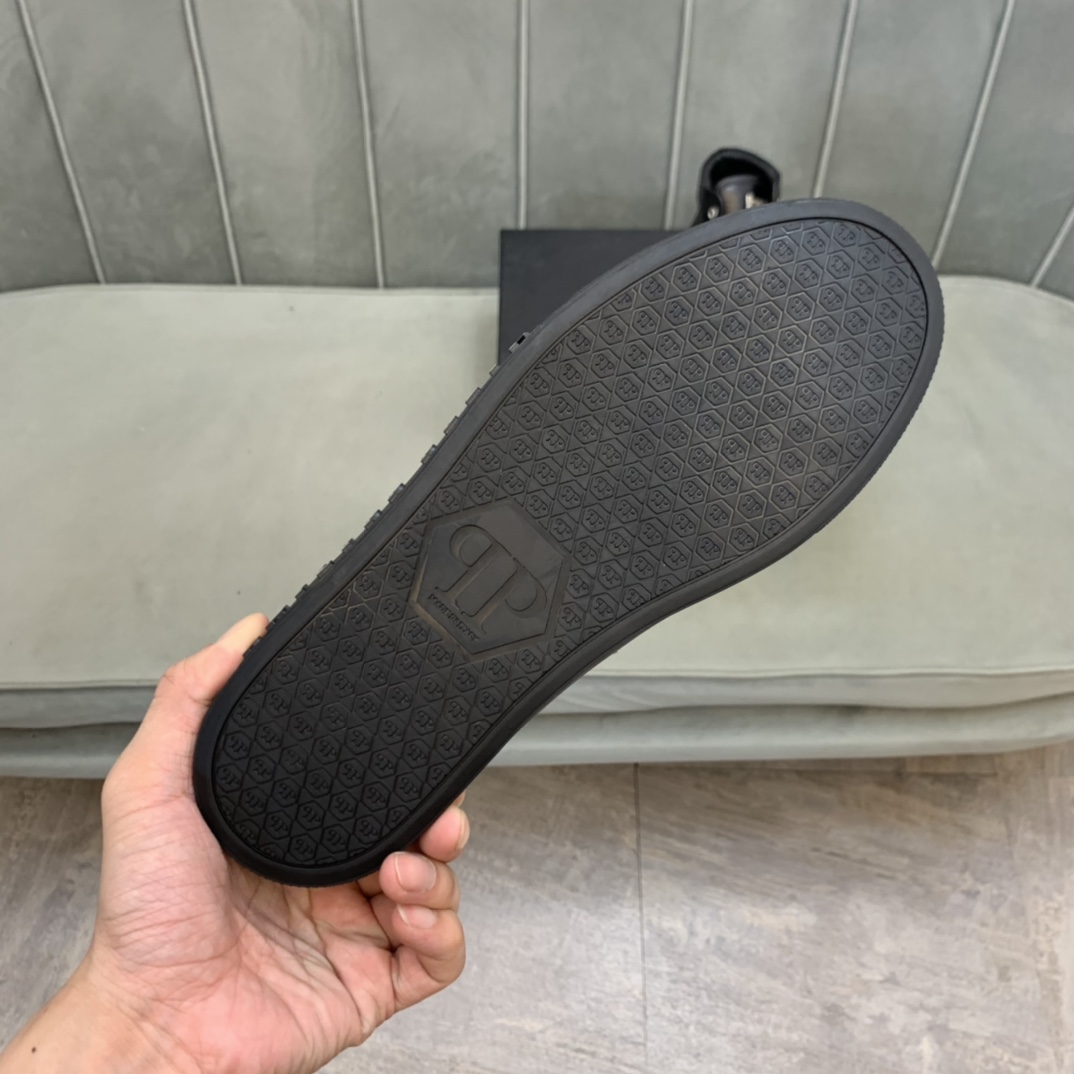 Philipp Plein High Top Sneakers 3 - vstockx