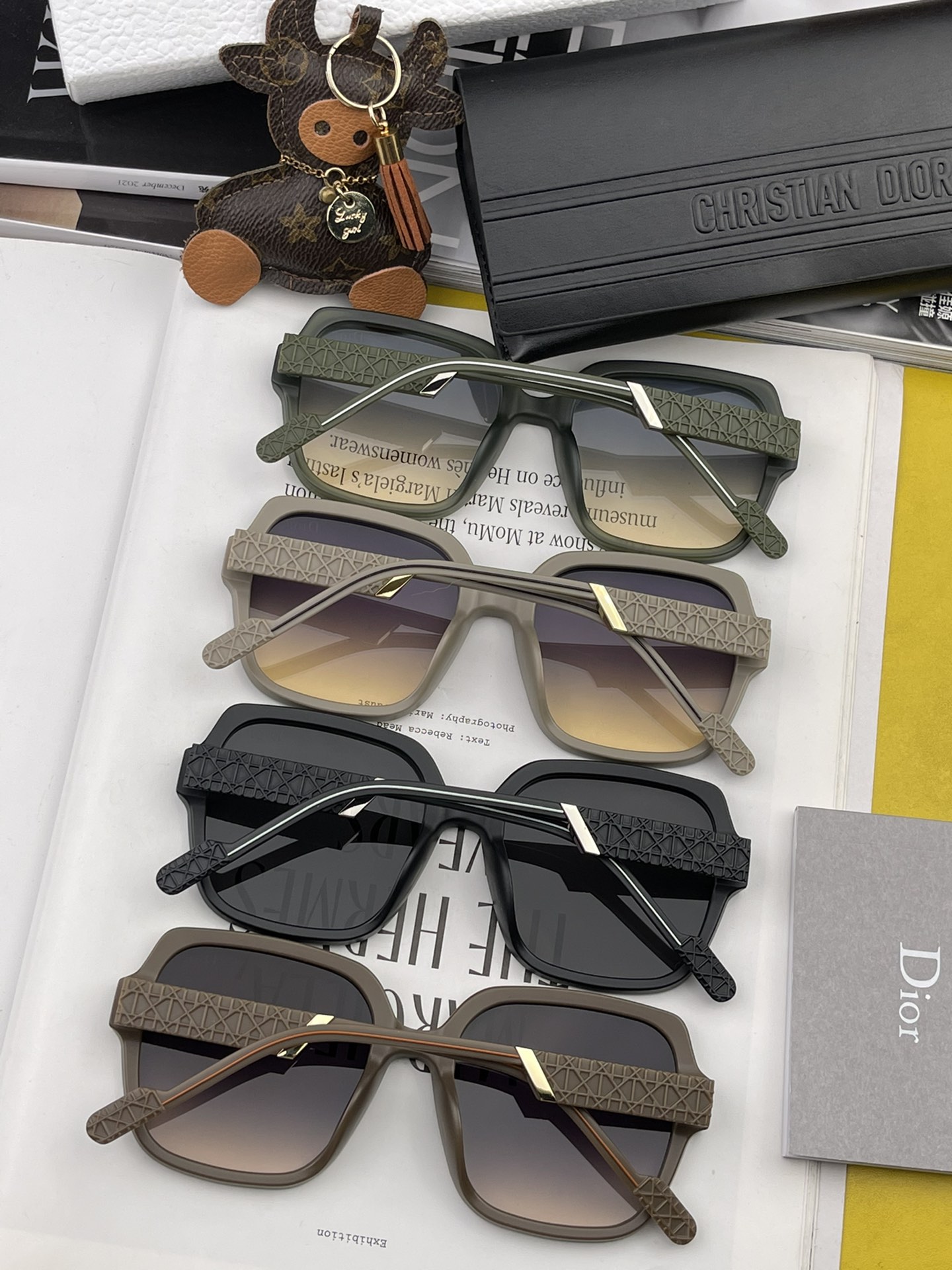 sunglasses Dior CD3220 - vstockx