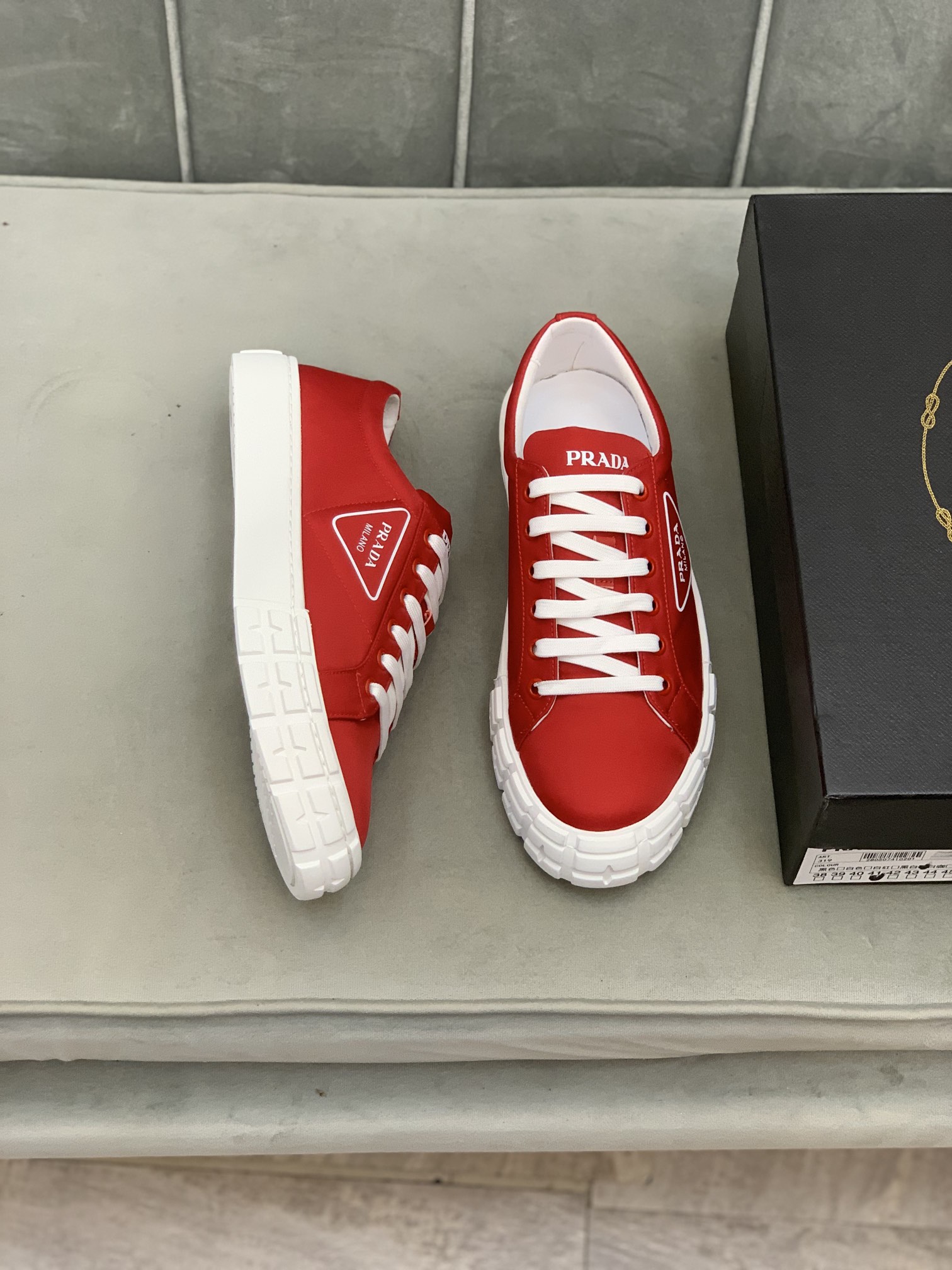 Prada Wheel Cassetta sneaker 7 - vstockx