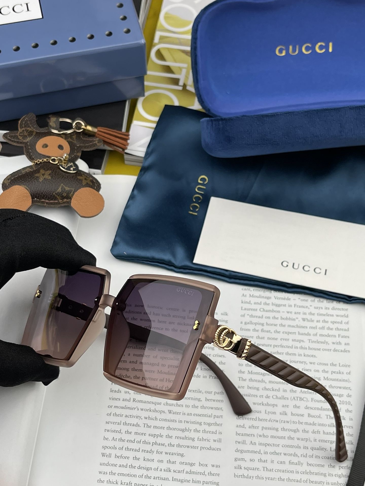 Sunglasses Gucci G1066 - vstockx