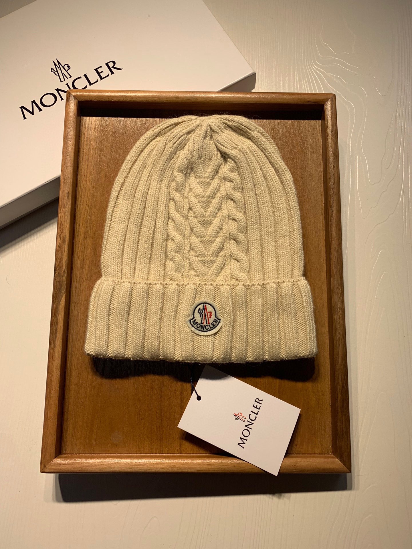 Hat Moncler 3 - vstockx