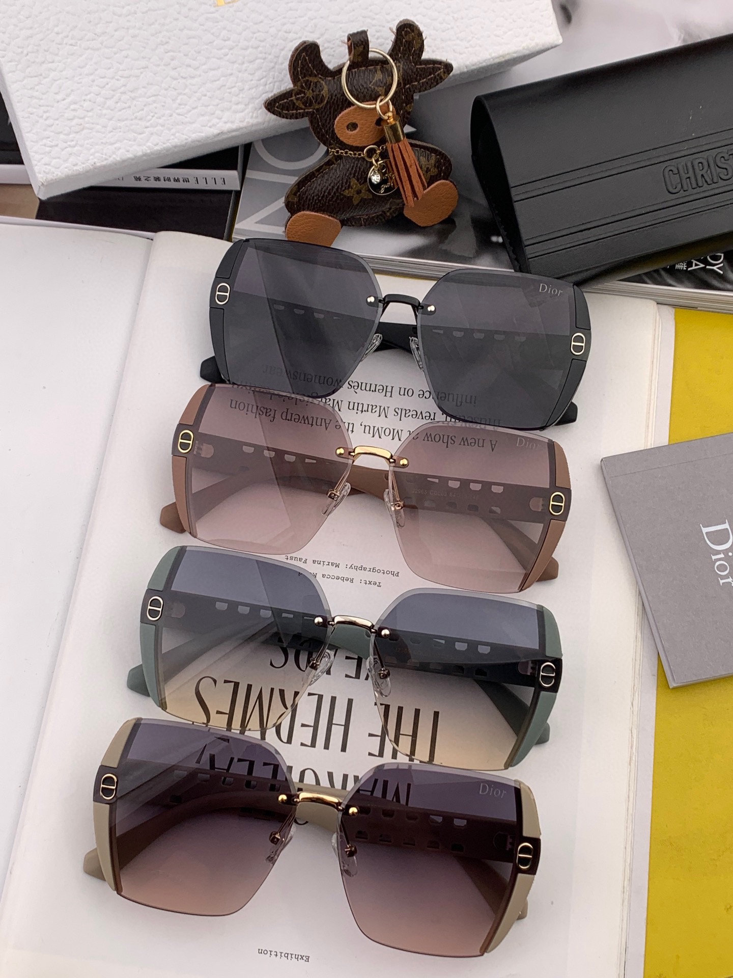 sunglasses Dior CD5296 - vstockx