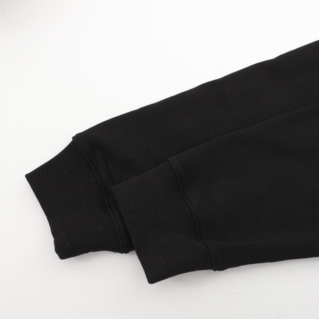 Clothes Burberry 813 - vstockx