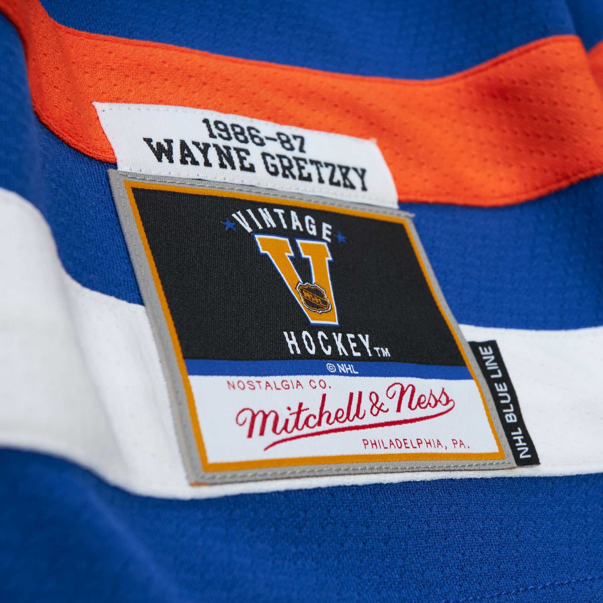 Wayne Gretzky Edmonton Oilers Mitchell & Ness 1986/87 Captain Patch Blue Line Player Jersey - Royal - vstockx