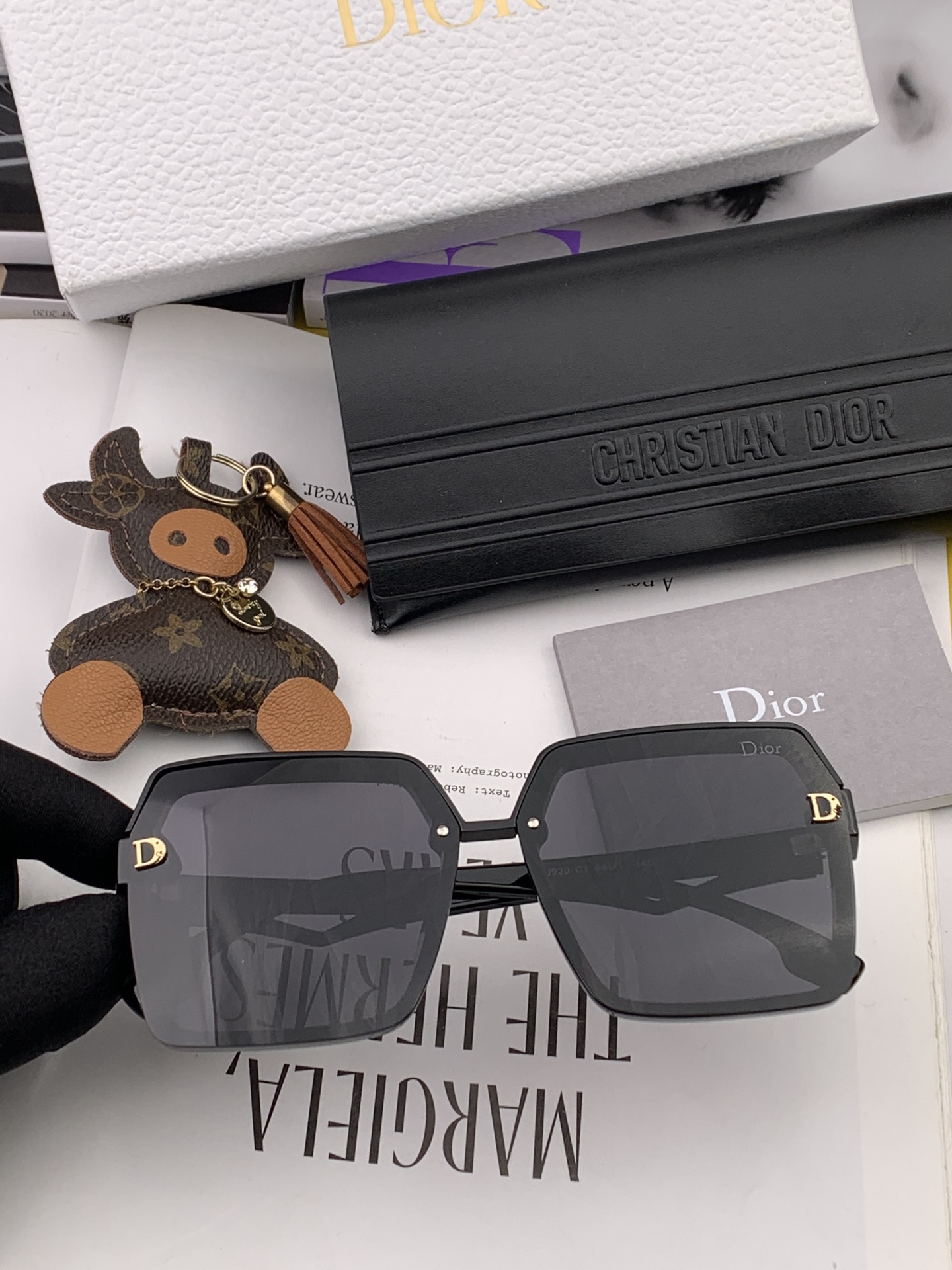 sunglasses Dior CD092 - vstockx