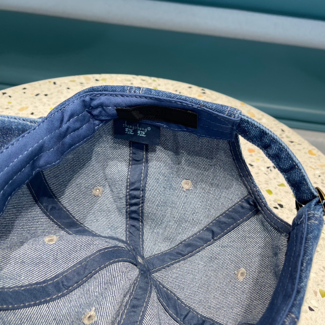 Hat Prada 5 - vstockx